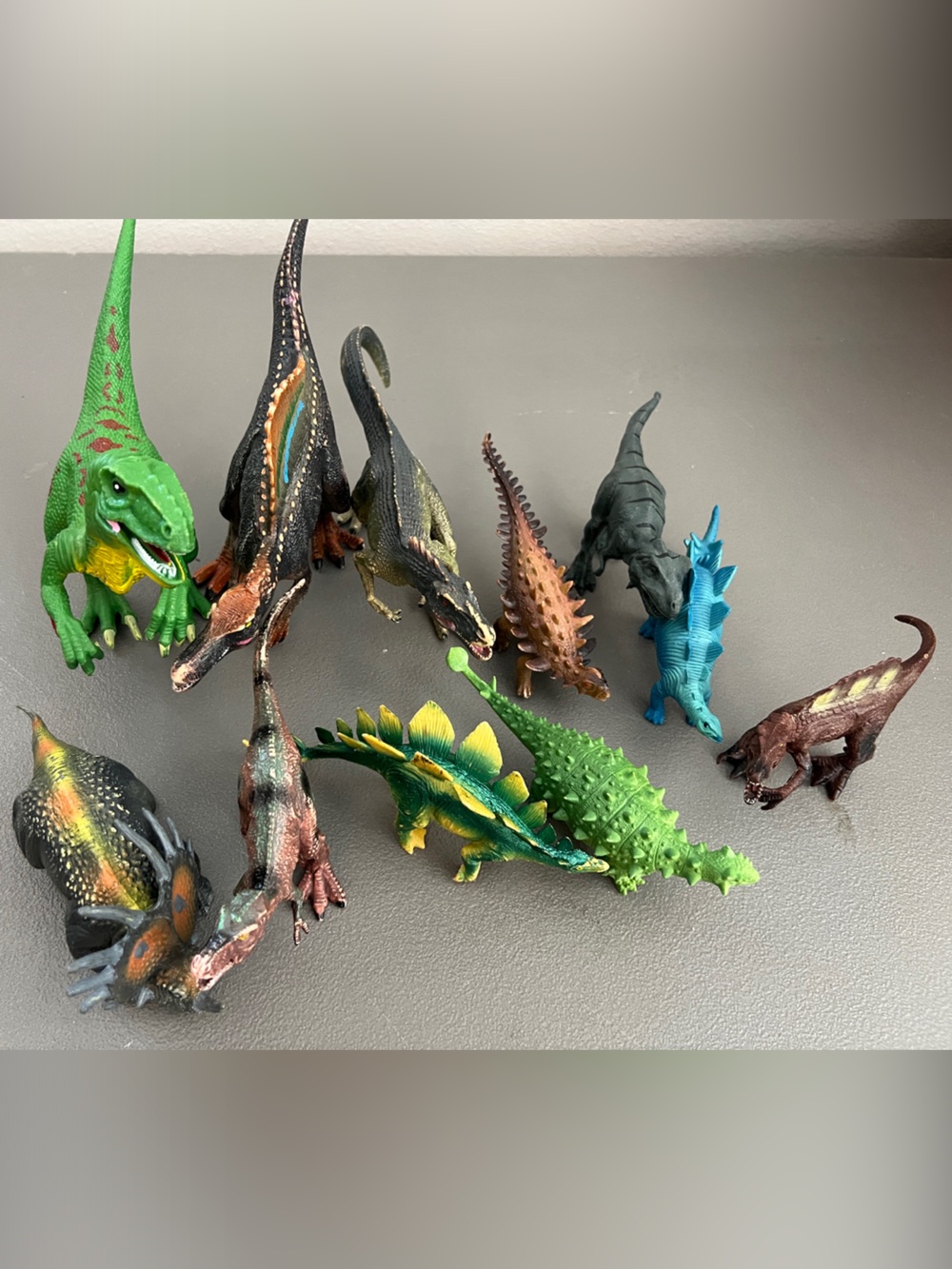 🦖🦕11 ASSORTED DINOSAURS MULTI-COLOR REPTILE FIGURINES🦕🦖